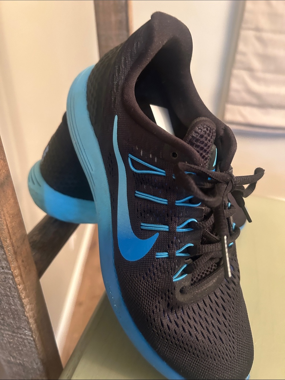 Nike Women’s Black and Blue Athletic Running Shoes